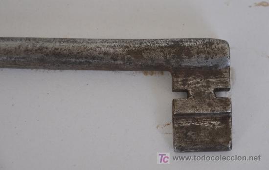 Antig&uuml;edades: Magn&iacute;fica llave antigua de forja. - Foto 4