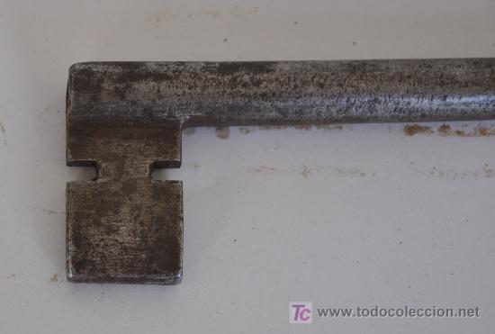 Antig&uuml;edades: Magn&iacute;fica llave antigua de forja. - Foto 2