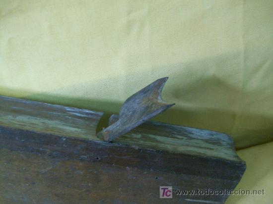 Antig&uuml;edades: ANTIGUO CEPILLO DE CARPINTERO - MEDIDAS 27X15 - Foto 2