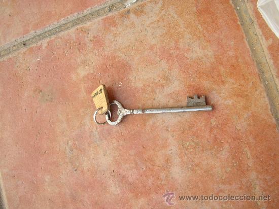 Antig&uuml;edades: ANTIGUA LLAVE DE HIERRO - Foto 1