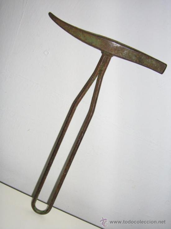 Antig&uuml;edades: ANTIGUO MARTILLO CON MANGO DE HIERRO - Foto 1