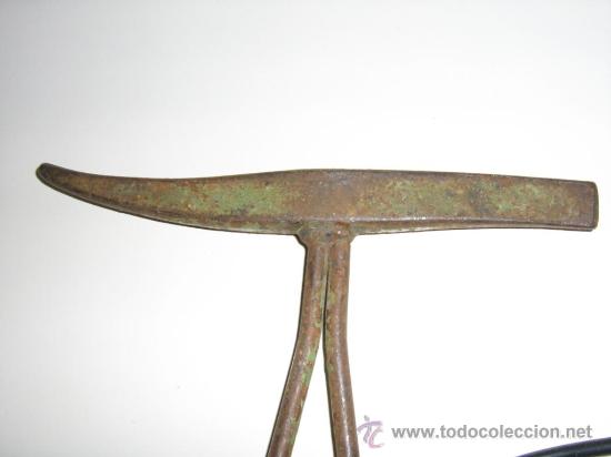 Antig&uuml;edades: ANTIGUO MARTILLO CON MANGO DE HIERRO - Foto 2