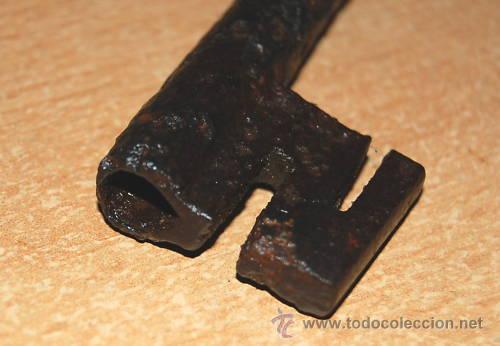 Antig&uuml;edades: LLAVE DE HIERRO DEL SIGLO XVII - Foto 2
