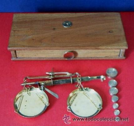 Antig&uuml;edades: BALANZA DE PLATILLOS PLEGABLE - EN CAJA DE MADERA - Foto 4