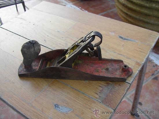 Antig&uuml;edades: Antiguo cepillo de carpintero 23 cms (le falta la cuchilla) - Foto 1