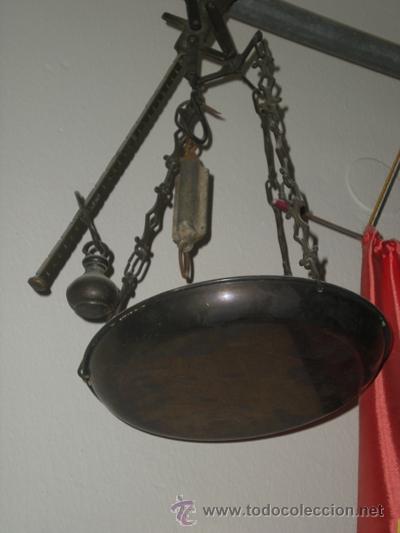 Antig&uuml;edades: BASCULA ROMANA - Foto 1