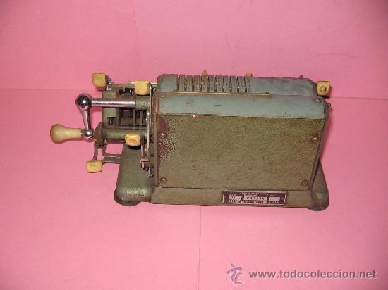 Antig&uuml;edades: MAQUINA DE CALCULAR - Foto 3