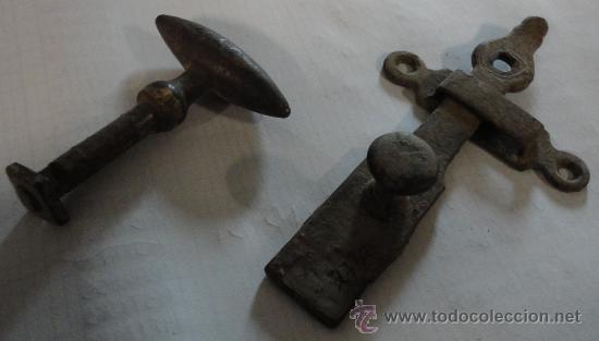 Antig&uuml;edades: Parte de aldaba - Foto 1