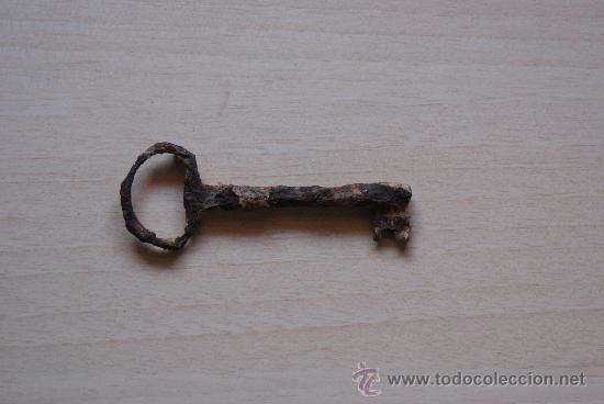 Antig&uuml;edades: bonita llave de cerrojo de 7.5 cm - Foto 1