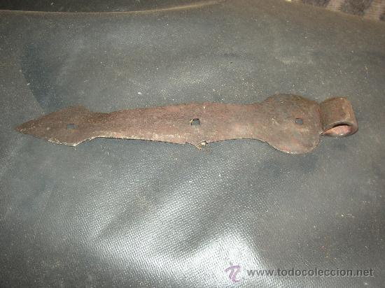 Antig&uuml;edades: B isagra de aniguo port&oacute;n 30 cm - Foto 1