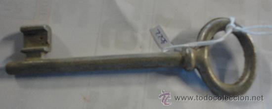 Antig&uuml;edades: Llave de 14 cm aproximadamente, de aluminio - Foto 1