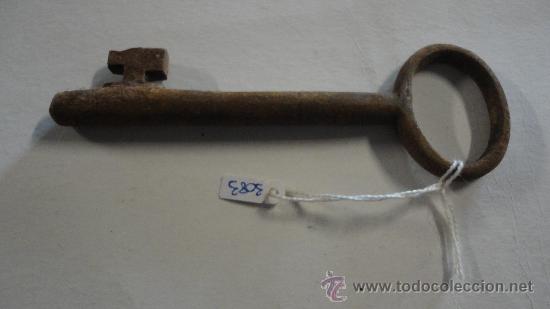 Antig&uuml;edades: Llave de 135 cm aproximadamente - Foto 1