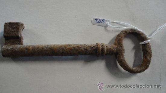 Antig&uuml;edades: Llave de 14 cm aproximadamente - Foto 1