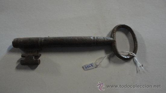 Antig&uuml;edades: Llave de 155 cm aproximadamente - Foto 1