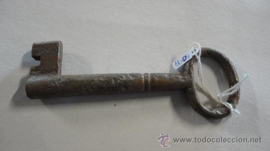 Antig&uuml;edades: Llave de 125 cm aproximadamente, hueca - Foto 1