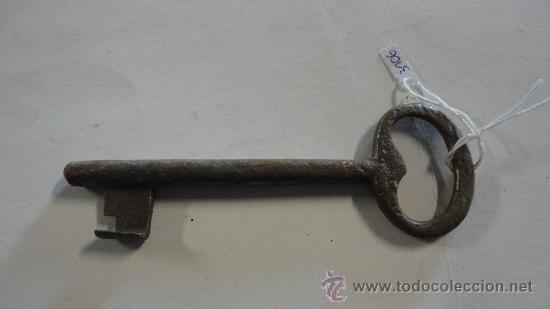 Antig&uuml;edades: Llave de 145 cm aproximadamente - Foto 1