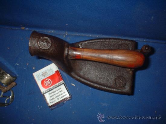 Antig&uuml;edades: plancha de chimenea-antigua - Foto 2