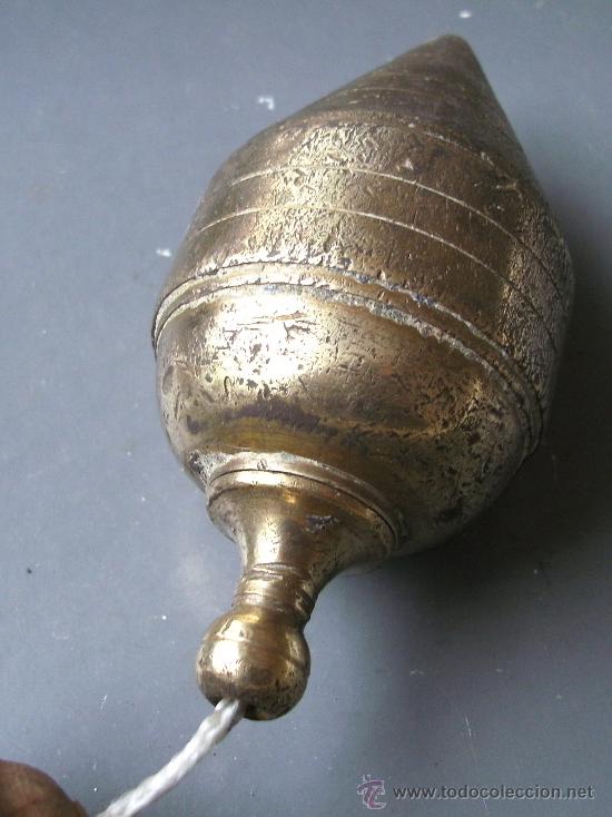 Antig&uuml;edades: plomada de laton (10cm aprox) - Foto 2