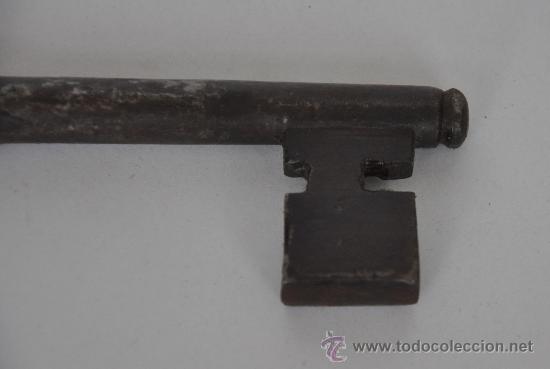 Antig&uuml;edades: Antigua llave de forja. - Foto 4