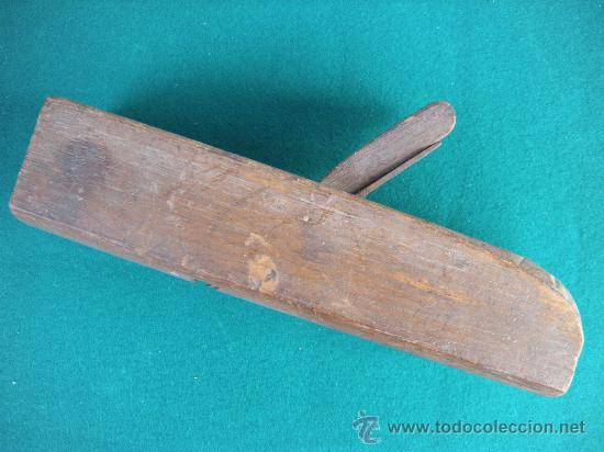 Antig&uuml;edades: CEPILLO DE CARPINTERO CON BASE CURVA - Foto 5