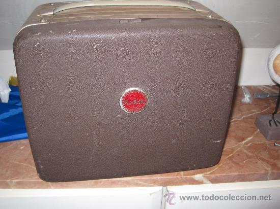 Antig&uuml;edades: antiguo proyector marca kodak - Foto 3