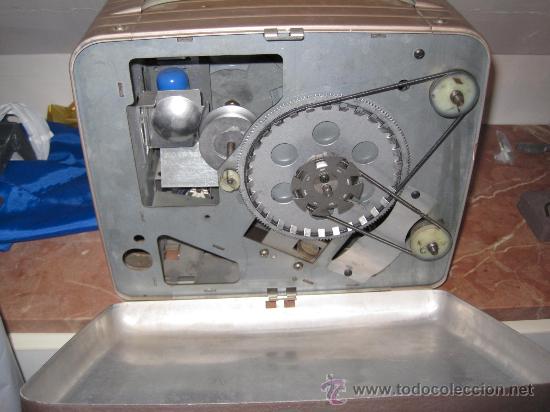 Antig&uuml;edades: antiguo proyector marca kodak - Foto 2