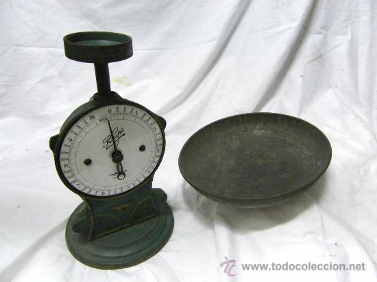 Antig&uuml;edades: BALANZA ANTIGUA CON UN PLATILLO - Foto 2