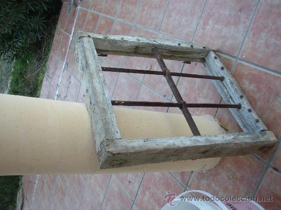 Antig&uuml;edades: VENTANA CON REJA DE FORJA 67x57 cms - Foto 4