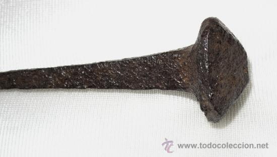 Antig&uuml;edades: ANTIGUO CLAVO DE FORJA. 13 CM. - Foto 1