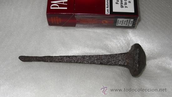 Antig&uuml;edades: ANTIGUO CLAVO DE FORJA. 13 CM. - Foto 3