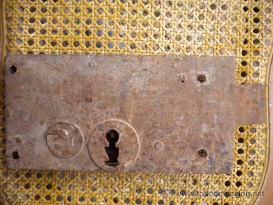 Antig&uuml;edades: CERRADURA SIN LLAVE 24X12 - Foto 2