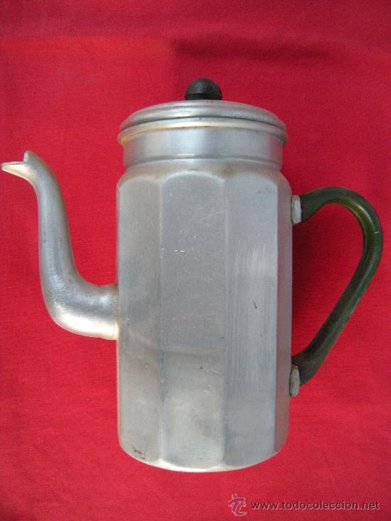 Antig&uuml;edades: ANTIGUA CAFETERA DE ALUMINIO - Foto 1