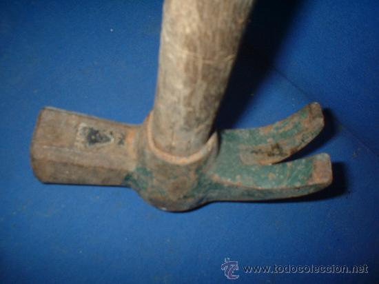 Antig&uuml;edades: martillo y bolsa de encofrador - Foto 3