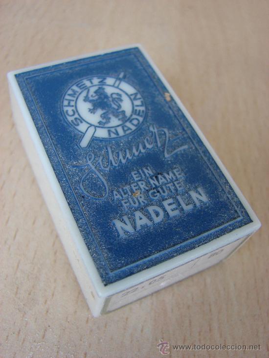 Antig&uuml;edades: CAJA DE AGUJAS DE MAQUINA DE COSER - Foto 1