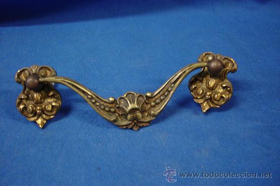Antig&uuml;edades: TIRADOR DE BRONCE COMPLETO - Foto 1