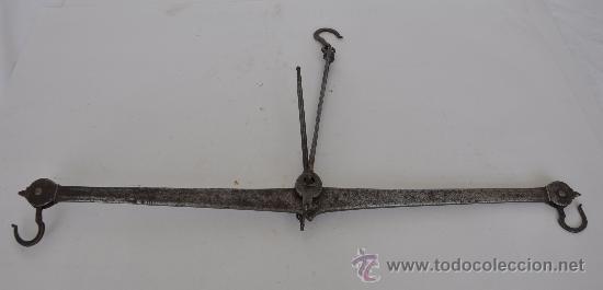 Antig&uuml;edades: Balanza de fiel y gancho. - Foto 2