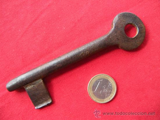 Antig&uuml;edades: ANTIGUA LLAVE DE HIERRO FORJADO. FORJA. - Foto 1