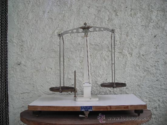 Antig&uuml;edades: BASCULA COMPA&Ntilde;IA ESPA&Ntilde;OLA DE APARATOS CIENTIFICOS - Foto 1