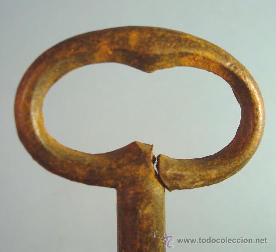 Antig&uuml;edades: ANTIGUA LLAVE EN HIERRO FORJADO. - Foto 2