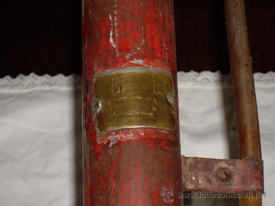 Antig&uuml;edades: ANTIGUA MEDIDA DE GASOLINA - Foto 4