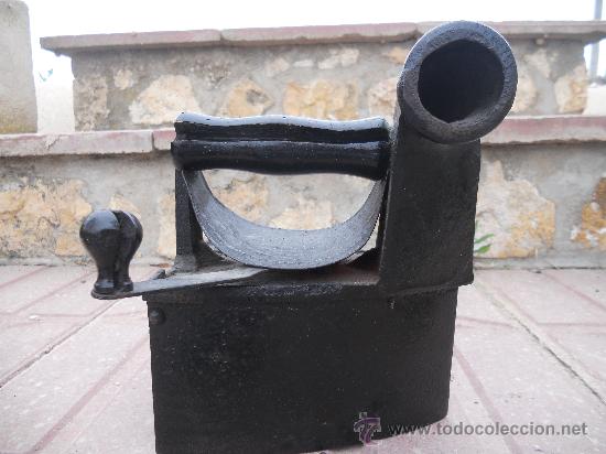 Antig&uuml;edades: PRECIOSA PLANCHA ANTIGUA DE CARBON. - Foto 1
