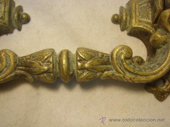 Antig&uuml;edades: TIRADOR DE BRONCE DE FINALES DEL XIX - Foto 2