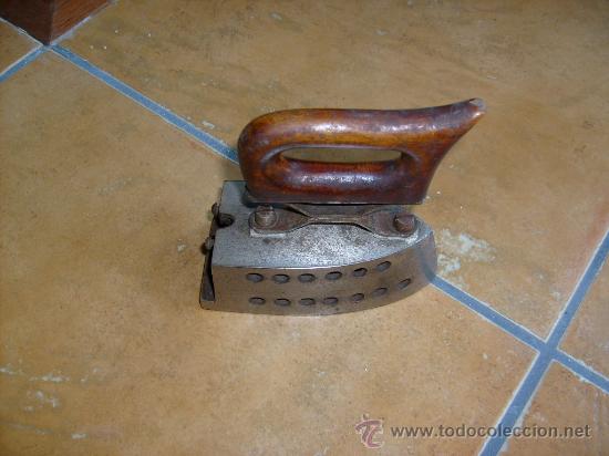 Antig&uuml;edades: Plancha antigua. Lote 28957992 - Foto 1