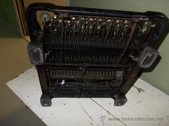 Antig&uuml;edades: maquina de escribir hispano olivetti - Foto 7