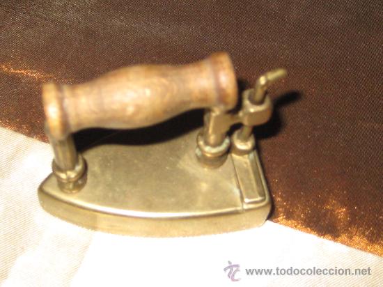 Antig&uuml;edades: PLANCHA DE BRONCE EN MINIATURA ( CAJA PASTILLAS ) - Foto 1