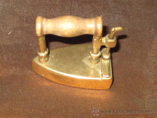 Antig&uuml;edades: PLANCHA DE BRONCE EN MINIATURA ( CAJA PASTILLAS ) - Foto 3