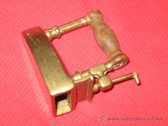 Antig&uuml;edades: PLANCHA DE BRONCE EN MINIATURA ( CAJA PASTILLAS ) - Foto 7