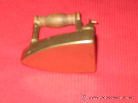 Antig&uuml;edades: PLANCHA DE BRONCE EN MINIATURA ( CAJA PASTILLAS ) - Foto 9