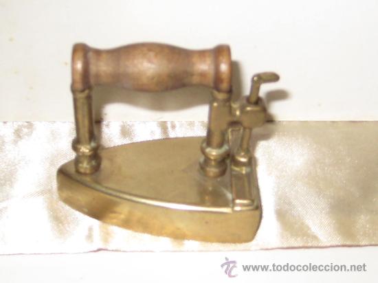 Antig&uuml;edades: PLANCHA DE BRONCE EN MINIATURA ( CAJA PASTILLAS ) - Foto 11