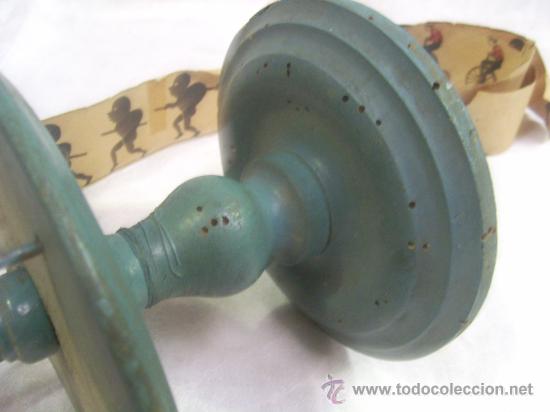 Antig&uuml;edades: Zootropo de Madera. - Foto 5